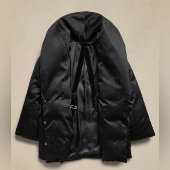 Banana Republic Lucila Satin Puffer Women's Coat - Picture 3 of 12